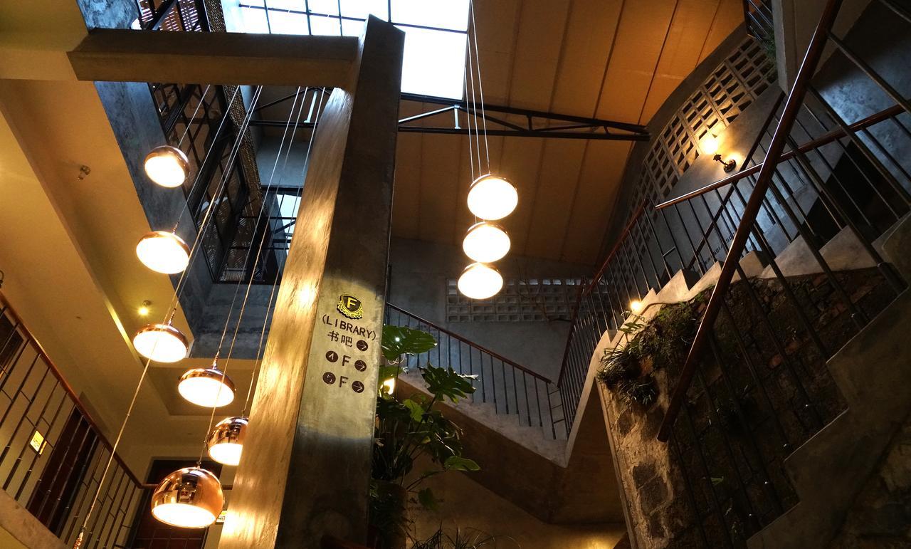 Fanli Hotel Yangshuo West Street Гуейлин Екстериор снимка